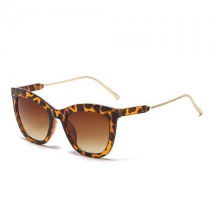 Gradient Color Classic Cat Eyes Design Women Statement Wholesale Sunglasses - Leopard