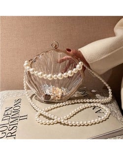 Fashion Pearl Chain Shell Shaped Design Wholesale Women Shoulder Bag - White