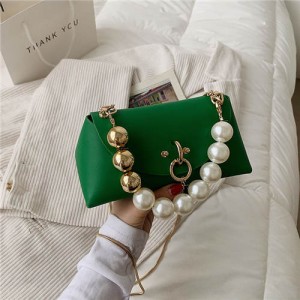 Elegant Big Pearl Chain Handle Three-dimensional Fairlady Fashion Mini Hangbag - Green
