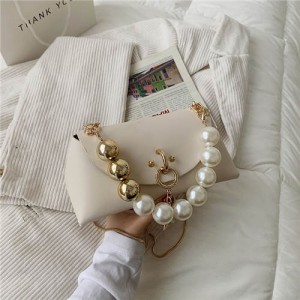 Elegant Big Pearl Chain Handle Three-dimensional Fairlady Fashion Mini Hangbag - White