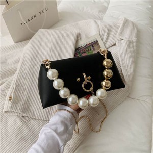 Elegant Big Pearl Chain Handle Three-dimensional Fairlady Fashion Mini Hangbag - Black