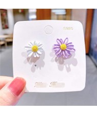 Korean Style Contrast Color Daisy Design Women Stud Earrings - White and Violet
