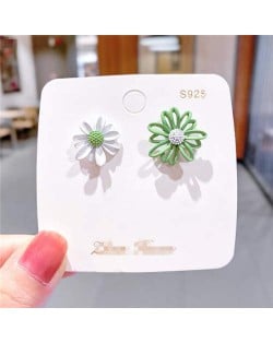 Korean Style Contrast Color Daisy Design Women Stud Earrings - White and Green