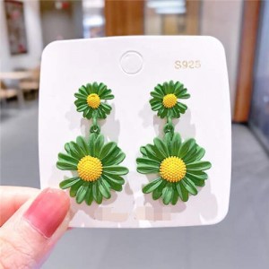 Contrast Colors Chrysanthemum Unique Drop Design Women Wholesale Costume Earrings - Green