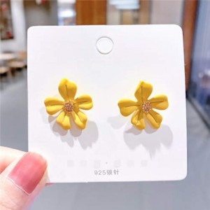 Romantic Flower Design U.S. Style Fashionable Women Wholesale Costume Earrings - Yellow