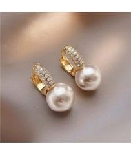 Graceful Pearl and Rinestone Embellished Korean Fashion Wholesale Huggie Earrings