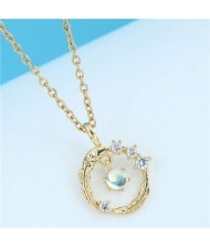 Rhinestone Decorated Feather Round Pendant Women Wholesale Fashion Necklace - Golden