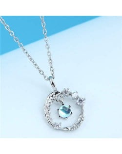 Rhinestone Decorated Feather Round Pendant Women Wholesale Fashion Necklace - Silver