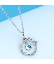 Rhinestone Decorated Feather Round Pendant Women Wholesale Fashion Necklace - Silver