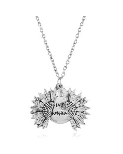 Vintage Sunflower and Engraving Round Pendants U.S. Fashion Wholesale Necklace - Silver