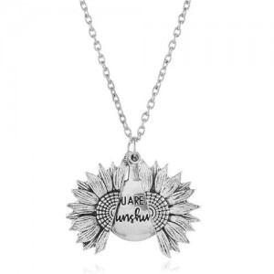 Vintage Sunflower and Engraving Round Pendants U.S. Fashion Jewelry Wholesale Necklace - Silver