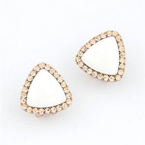 Sweet Fluorescent Delta Ear Studs - White