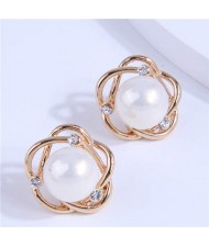 Artificial Pearl Inlaid Hollow Golden Graceful Women Fashionable Stud Earrings