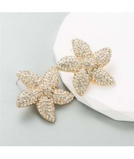 Korean Fashion Rhinestone Inlaid Starfish Unique Shining Women Earrings - Champagne