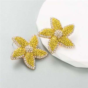 Korean Fashion Rhinestone Inlaid Starfish Unique Shining Women Earrings - Golden