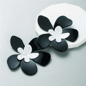 U.S. Vintage Fashion Unique Acrylic Flower Women Costume Earrings - Black