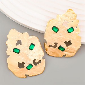 U.S. Bold Fashion Style Rhinestone Inserted Irregular Alloy Women Earrings - Green