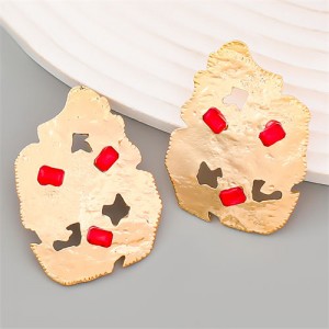 U.S. Bold Fashion Style Rhinestone Inserted Irregular Alloy Women Earrings - Red