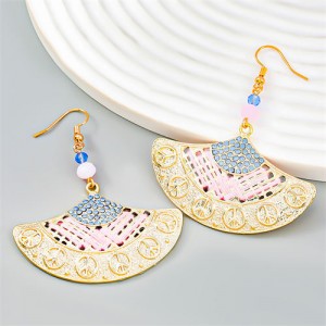 Vintage Style Fan Shape Three-dimensional Sense Design Wholesale Earrings - Golden