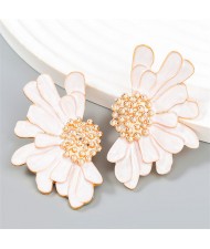 Vintage Oil-spot Glaze Flower Fashion Wholesale Women Stud Earrings - Black