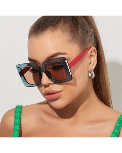 Summer Popular Simple Square Design Wholesale Fahion Women Sunglasses - White