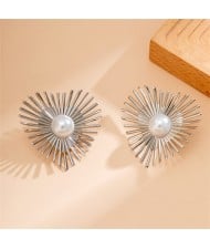 Vintage Unique Design Heart Shape Bold Fashion Wholesale Women Earrings - Silver