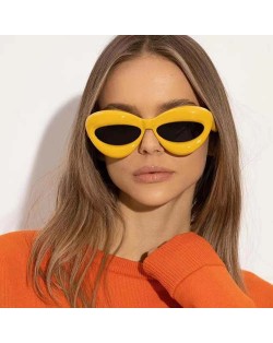 8 Colors Available Thick Lips Shape Frame U.S. High Fashion Women Wholesale Sunglasses