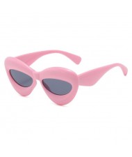 8 Colors Available Thick Lips Shape Frame U.S. High Fashion Women Wholesale Sunglasses