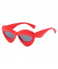 8 Colors Available Thick Lips Shape Frame U.S. High Fashion Women Wholesale Sunglasses