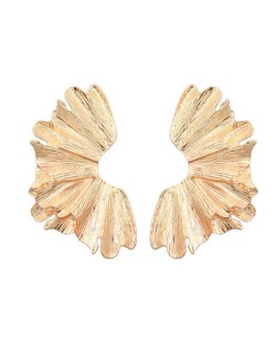 Alloy Texture Flower Fashion Elegant Female Metal Wholesale Earrings - Golden