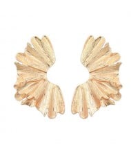 Alloy Texture Flower Fashion Elegant Female Metal Wholesale Earrings - Golden