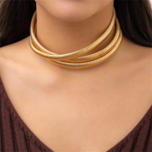 Simple Design Wholesale Fashion Three Layers Alloy Chocker Necklace - Golden