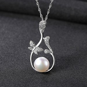 Vintage Butterfly Petal Design Natural Pearl Pendant 925 Sterling Silver Necklace - White