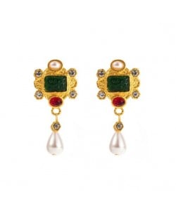 Vintage Royal Fashion Pearl Decorated Floral Design Wholesale Women Dangle Earrings