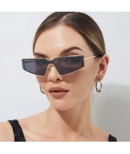 Fashion Big Frame Cat Eye Design Wholesale Women Sunglasses - Champagne