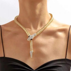 Punk Fashion Snake Design Women Alloy Costume Necklace - Golden