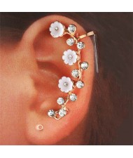 Retro Fashion Daisy Flowers Design Wholesale Women Ear Clip