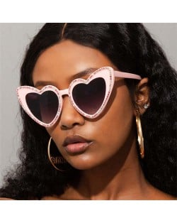 Shining Rhinestone Rimmed Peach Heart Design Wholesale Fashion Women Sunglasses - Pink