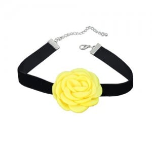 France Style Elegant Rose Flower Design Cloth Women Necklace - Yellow