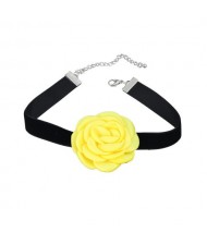 France Style Elegant Rose Flower Design Cloth Women Necklace - Yellow