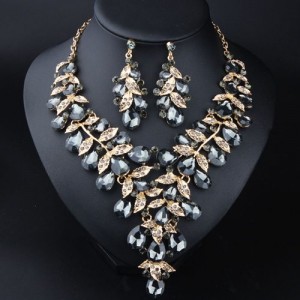 U. S. Fashion Jewelry Exaggerated Dinner Accessories Rhinestone Necklace Earrings Set - Gray