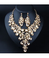 U. S. Fashion Jewelry Exaggerated Dinner Accessories Rhinestone Necklace Earrings Set - Champagne