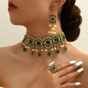 Luxurious Fashion Green Gems Inlaid Pearl Tassel Vintage Wholesale Fashion Necklace and Earrings Set