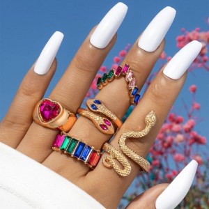 U. S. Fashion Snake and Peach Heart Design 5 Pcs Wholesale Women Ring Set - Colorful