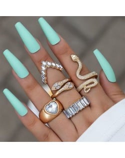 U. S. Fashion Snake and Peach Heart Design 5 Pcs Wholesale Women Ring Set - White