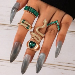 U. S. Fashion Snake and Peach Heart Design 5 Pcs Wholesale Women Ring Set - Green