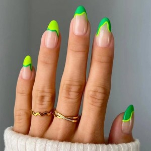 French Irregular Lines Fluorescent Green 24 Pieces Set Fashion Fake Nail Wholesale Nail Stickers