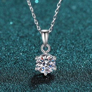 Classic Six-claw Design High Quality 1 Carat Moissanite Pendant 925 Sterling Silver Necklace