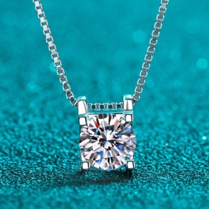 Fine Jewelry High Quality 1 Carat Moissanite Square Shape Pendant 925 Sterling Silver Necklace