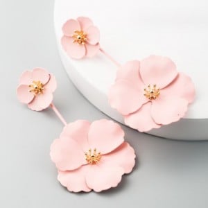 Korean Fashion Sweet Flowers Bohemian Style Solid Color Alloy Wholesale Costume Earrings - Pink